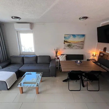 Mira - Sea View Trogir